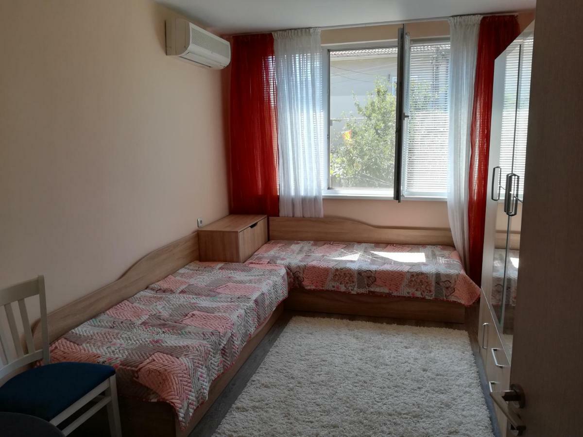 Guest House Krasi Ovoshtnik Екстериор снимка