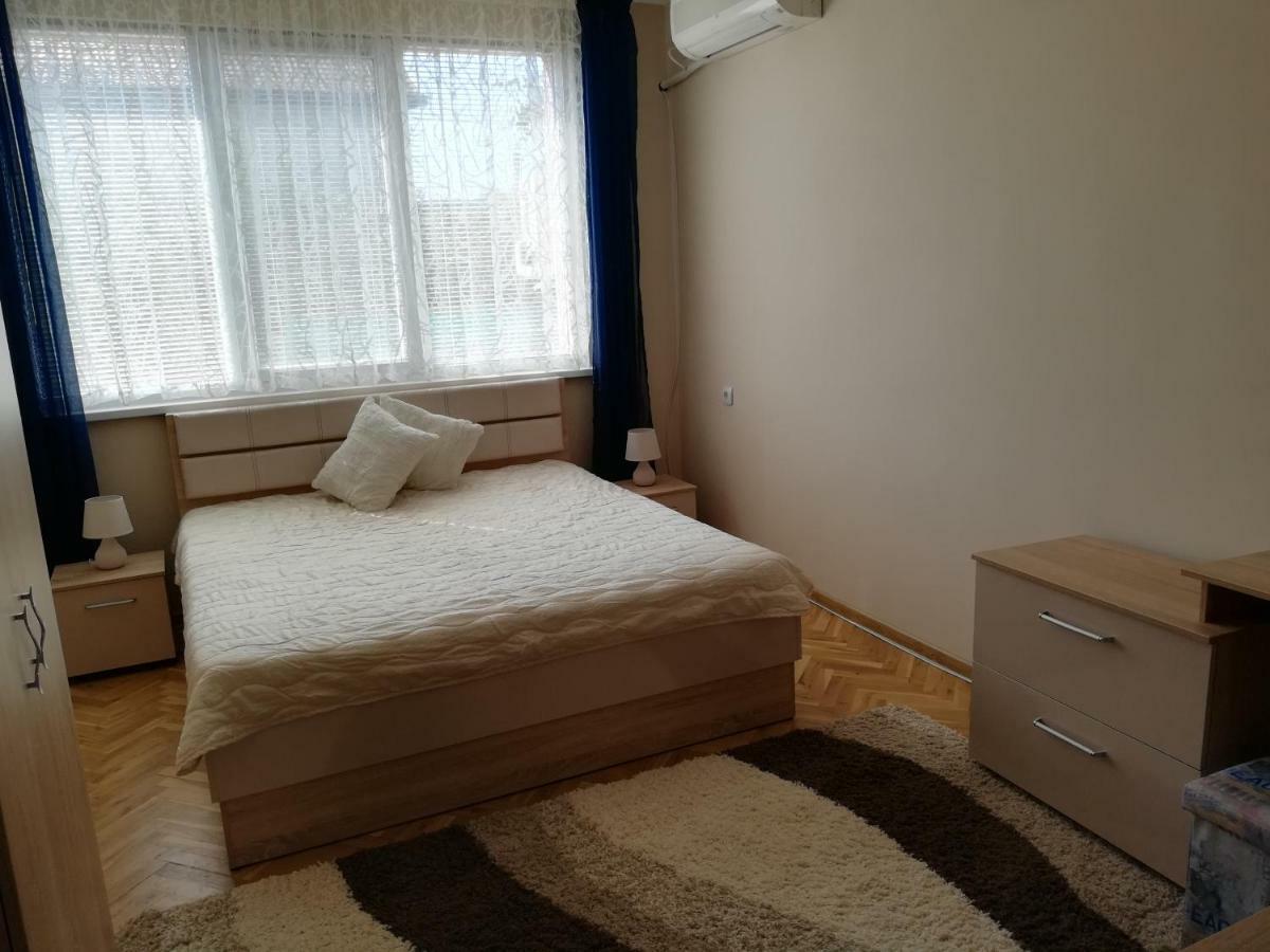 Guest House Krasi Ovoshtnik Екстериор снимка